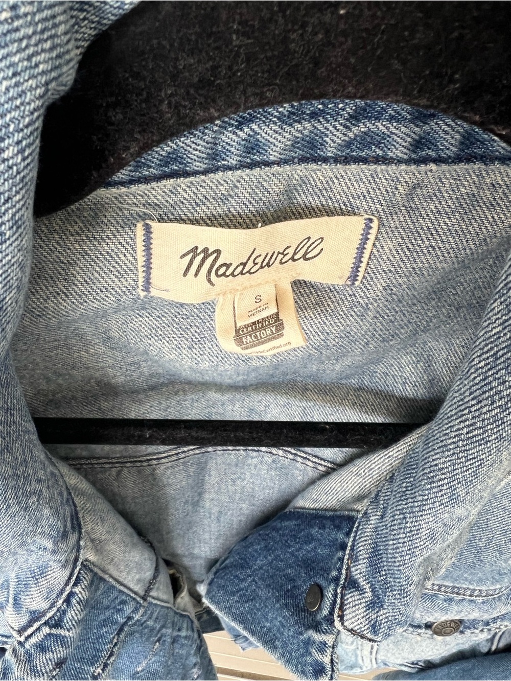Madewell Relaxed Crop Jean Trucker Jacket in Billings Wash - Picture 5 of 6